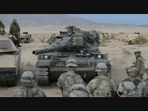 74式戦車の姿勢制御を初めて見る米陸軍兵士達