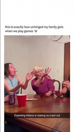 Exploding Kittens - Card Game