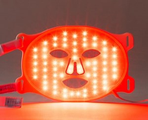 Red Light Therapy Tools Smooth Wrinkles And Fight Dark Spots. Derms Say These Are The Best Ones To Buy