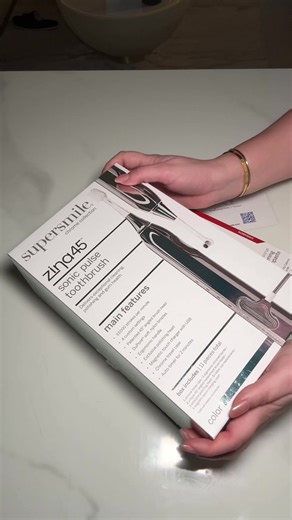 gifted by supersmile Love my new toothbrush! 🦷 @supersmileofficial #supersmile #teethwhitening