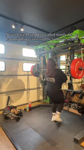 Erín Catherine 🍀 on Instagram: "Respectfully 😌 2X Worlds Strongest Disabled Woman 3X Britains & 3X Englands Strongest Disabled Woman Static Monsters One Armed World Champion 25’ GB Adaptive Strongman Champion 25’ @britainsdisabled.smsw @gb_disabled_strongman @magnusclassicseries @strongwoman_ireland Gym: @arc_gym Coaching & Nutrition by: @asg.strong @barbell_warrior Code: Erin10 #Britainsstrongestdisabledwoman #englandsstrongestdisabledwoman #worldsstrongestwoman #limbdifference #strongwoman 