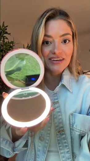 This Fancii Lumi Lux LED compact mirror is the perfect gift for her ✨ Sleek, portable, and with
