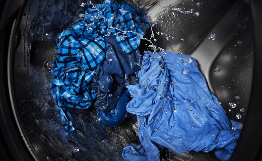 How Many Gallons of Water Do Washing Machines Use? | Maytag