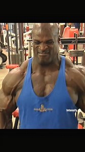 @intensify.fit Ronnie Coleman Arm workout Ronnie was a genetic freak, and has very sharp muscle seperation in his biceps and triceps, let's have a look how he used to train his arms. • #philheath #mrolympia #gym #bodybuilder #gymlife #jaycutler #kaigreene #ronniecoleman #arnoldschwarzenegger #bigramy #fitness #bodybuildingmotivation #dorianyates #flexwheeler #dexterjackson #leehaney #kevinlevrone #arnoldclassic #oldschoolbodybuilding #brandoncurry #ifbbpro #fitnessmotivation #biceps #mostmuscula
