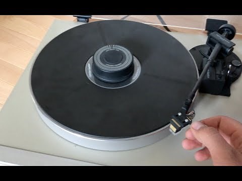 Fast and easy turntable repair! Changing the drive belt on your turntable!