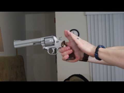 Proper Revolver Grip