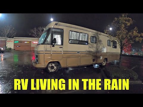 Boondocking In The Rain || RV Living