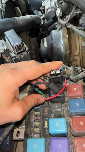 116K views · 335 reactions | Install New Fuse | Abdullah auto electrician | Facebook