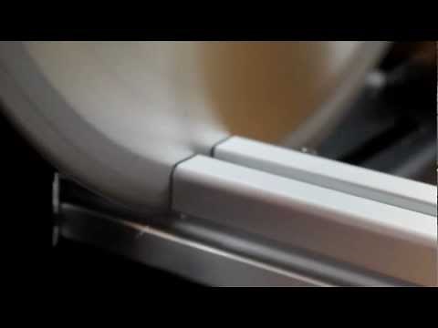 Cutting Aluminium Profile Extrusion