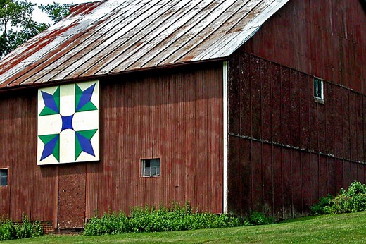 Ever See a Quilt Pattern on a Barn? Here's Where the Tradition Came From