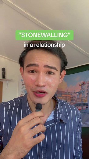 Understanding Stonewalling: Signs, Examples, and Causes Explained