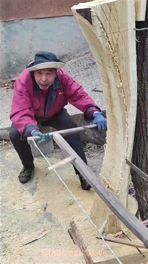 Traditional Hand Saw Lumber Splitting: Time-Honored Wood Separation Craft