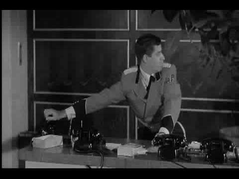 JERRY LEWIS THE BELLBOY CLIP