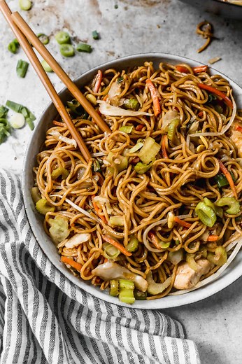 Easy Chow Mein Recipe - Tastes Better From Scratch