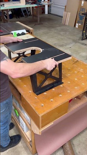 Setup a router table for your trim router in seconds with the StabilMaxRT Router Table 🔥