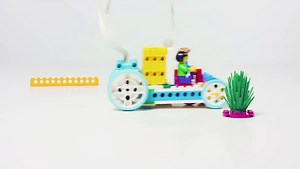 How do you get from point A to point B? Students debug code and experiment ways to follow a path to get Leo to the art museum in the Taxi! Taxi! #SPIKEessential lesson plan! https://bit.ly/3g8jKil | LEGO Education