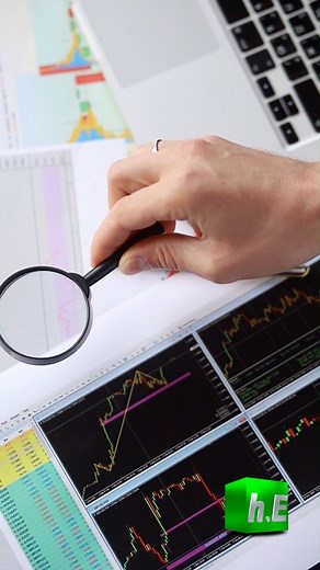 Talk Data to Me 🗣️📊 'Conversational Insights: Voice-Activated Analytics.' Make data access easier in your small business with voice-enabled analytics. Speak, analyze, and strategize! #VoiceAnalytics #DataAccess #SmallBusinessTech | Hyper Effects