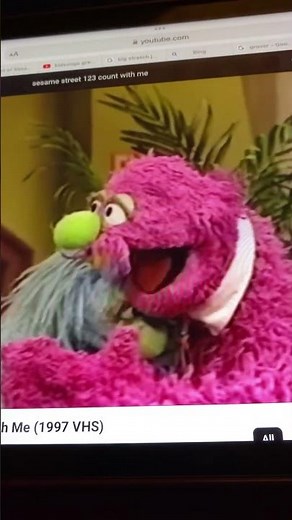 Sesame Street Ingrid & Humphrey Crying