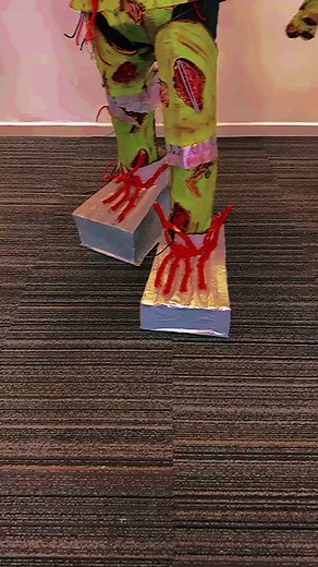 Springtrap Cosplay FNAF #TikTokHalloween #fnaf #tiktok#fyp #cosplay #disfraz #diy #mask #springtrap