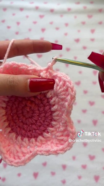 Crochet a Simple Flower: Easy Beginner Tutorial