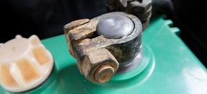 How to Tighten a Car Battery Terminal | DoItYourself.com