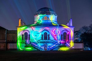 Building Projection Mapping – How to Create Stunning Displays!