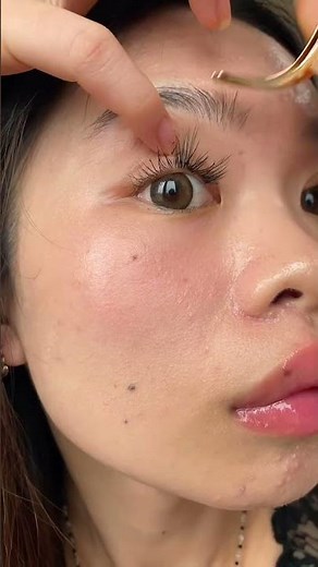 DIY Lash Extensions: Perfect Lashes in Minutes#lashExtensions #DIYBeauty #quickMakeup