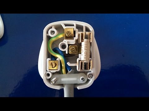 How To Wire A 3Pin Plug UK/ Wiring a Plug.