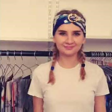 5 Ways to Wear a Scarf Ring: 'The Headscarf'