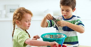 How to make paper mache (papier-mâché)