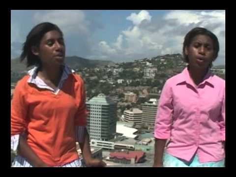 PAPUA NEW GUINEA GOSPEL SINGERS: EJ SISTERS