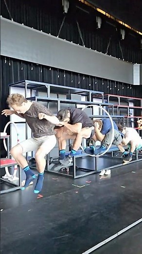 Four people jump through flying hula hoop to set world record!