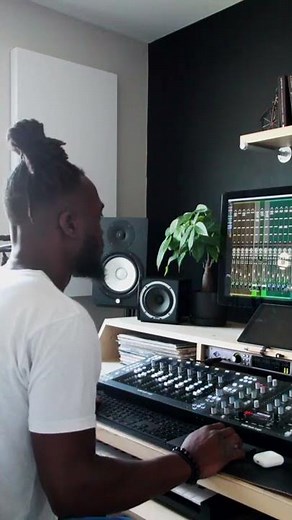 How To Turn Samples Into Strong Melodic Ideas | Splice Sounds