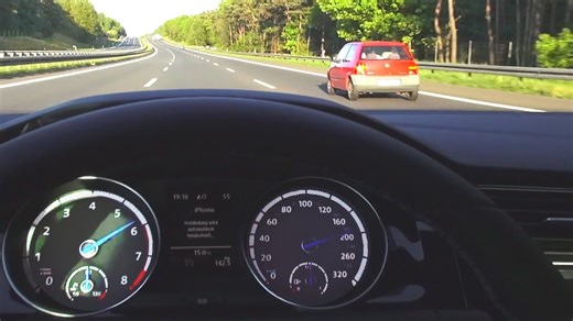 VW Golf 7 R Onboard Acceleration – 260 km/h Autobahn Speed!