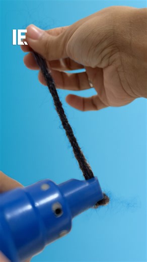 Interesting Engineering on Instagram: "People can now wear dreads without the hassle and pain of a needle. 📽️: @fastlocs"