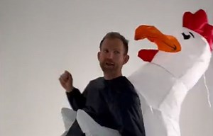 5.8K views | Ever wanted to know how to put on an inflatable costume? Check out our foolproof step-by-step guide to bring some inflatable fun into your life 蘭 | Morphsuits | Facebook