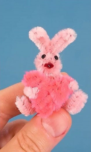 DIY Pipe Cleaner Bunny