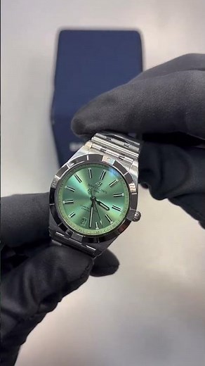 Watch Unboxing - Breitling Chronomat Automatic 36 Green A10380101L1A1 - Fraser Hart