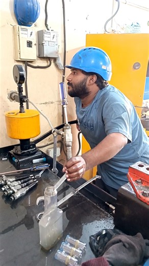 testing diesel fuel injectors! #injector #shorts #automobile