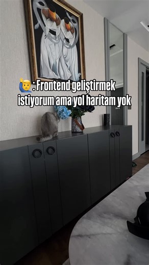 Tolga BIYIK on Instagram: "İhtiyacı olan arkadaşına göndererek destek olabilirsin🫡 Daha fazla bu tarz içerikler için takip etmeyi unutma 🙃 ———————————— 1. Temeller HTML — Yapı taşı CSS — Görünüm JavaScript — Dinamiklik Tarayıcı nasıl çalışır? DOM, BOM kavramları Responsive tasarım (Flexbox / Grid) ⸻ 2. Temel Araçlar VS Code & Eklentiler Git ve GitHub NPM / Yarn Tarayıcı geliştirici araçları (DevTools) CLI kullanımı ⸻ 3. İleri JavaScript ES6+ özellikleri (let, const, arrow function, destructuri