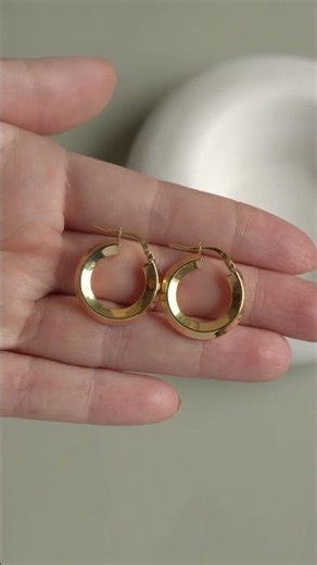 Top 10 Hoop Earrings | Chunky Gold to Dainty Everyday Favorites