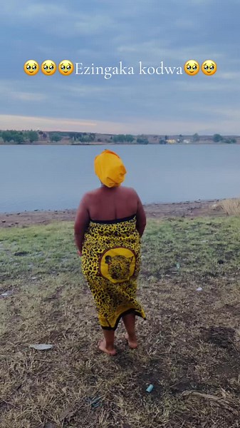 Ameliaa (@ameliaa8860)’s videos with Izitha - Sjava