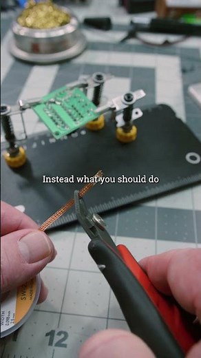 Essential Tip for Solder Wick #electronics #soldering #tip #MakerUpdate