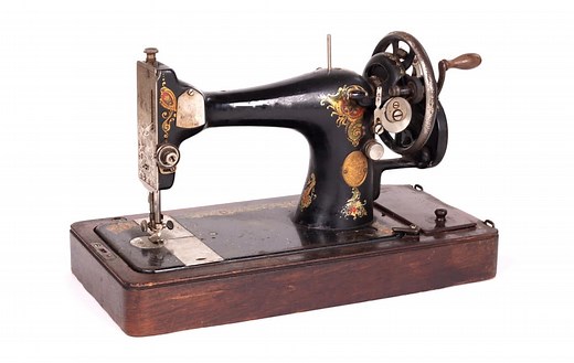 Vintage White Sewing Machine Value (Identification & Price Guides)