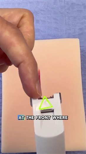 How to Staple a Wound #pastudent #npstudent #medstudent #woundclosure #shorts