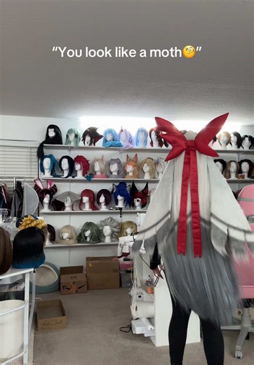 Does Vaggie even know she looks like a moth? Do Moths exist down in h3ll, hahaha. Or is she,, a moth? . Wings: @aquarius.garden . #hazbinhotel #vaggie #vaggiewig #wigcommission #wigstyling