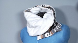 How to Make a Cowl Scarf with Buttons