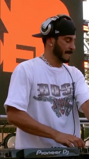 Armand Van Helden playing his rework of ‘My My My’ last week in Ibiza! 😎