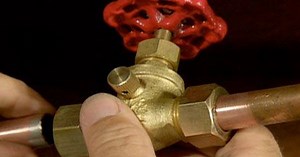 How to Replace a Plumbing Shut-Off Valve