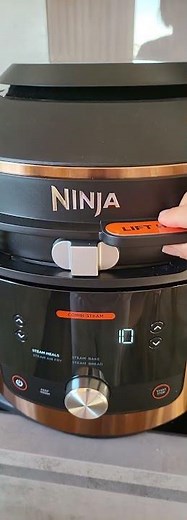 Ninja Foodi MAX Multi Cooker with SmartLid, 7.5L 14in1 Pressure Cooker, Air Fryer, Combi-Steam,